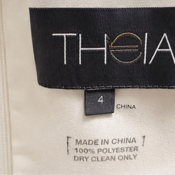 Theia NWT One of a kind White halter neck dress with lace detail Size 4 - Picture 4 of 5